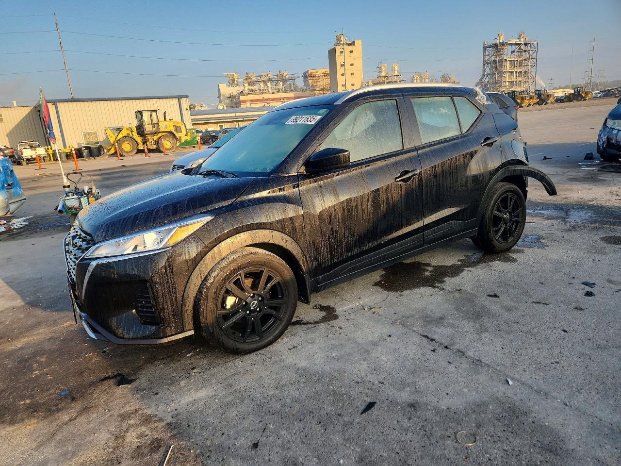 2023 NISSAN KICKS