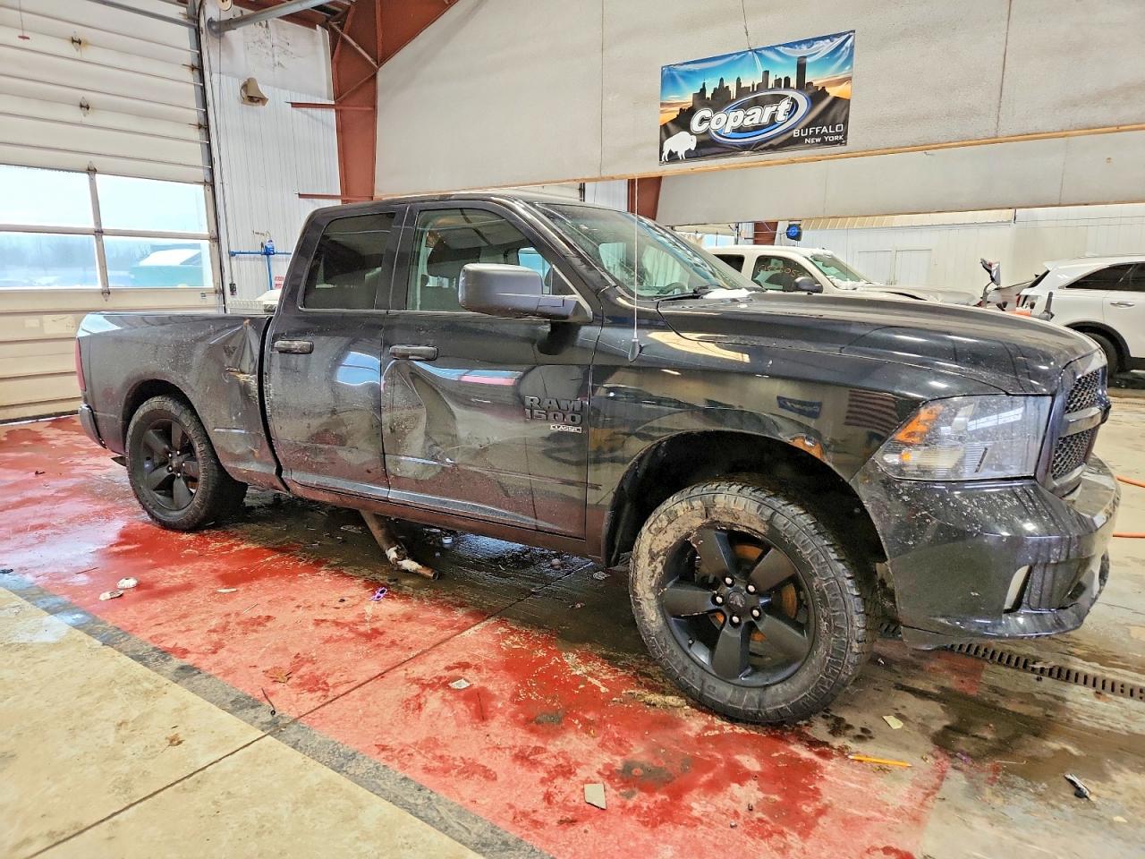 2019 RAM 1500 CLASSIC TRADESMAN photo 4