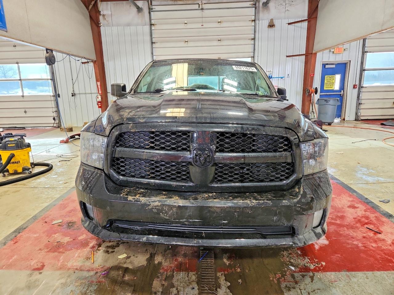 2019 RAM 1500 CLASSIC TRADESMAN photo 5