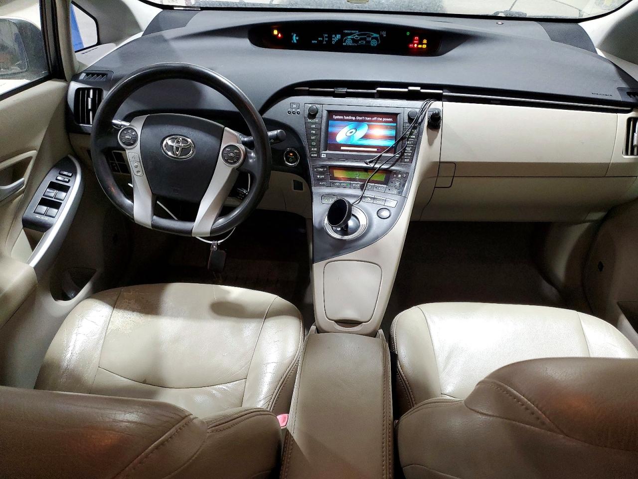 2010 TOYOTA PRIUS photo 8