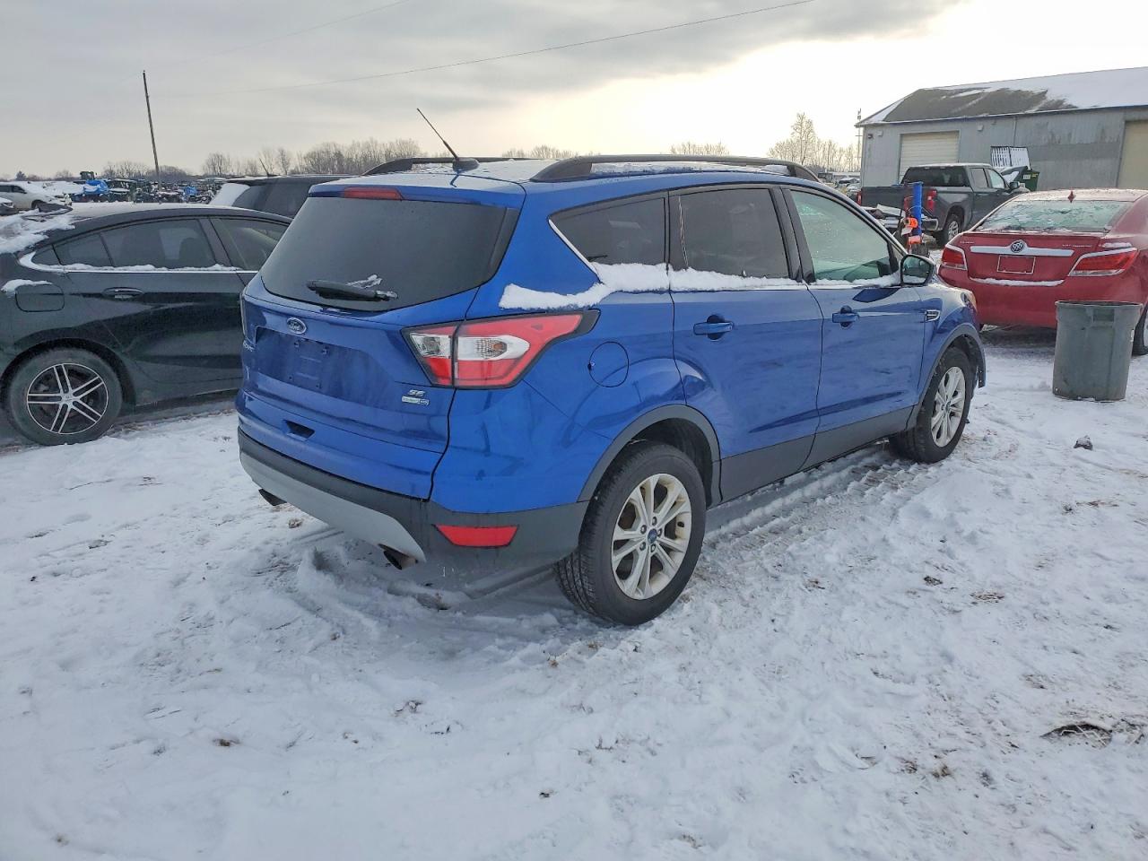 2017 FORD ESCAPE SE photo 3