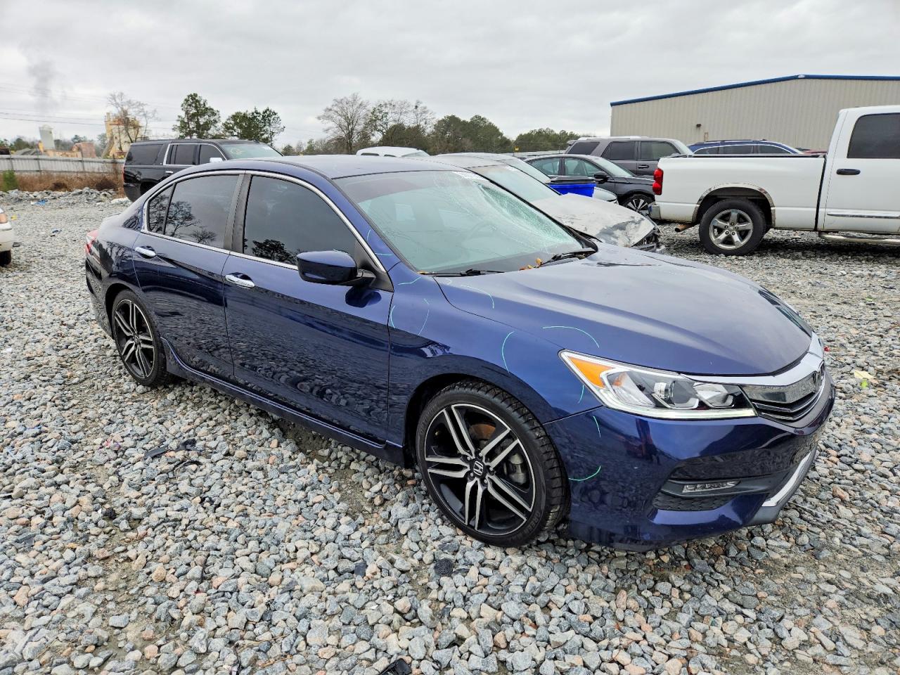 2017 HONDA ACCORD SPORT photo 4