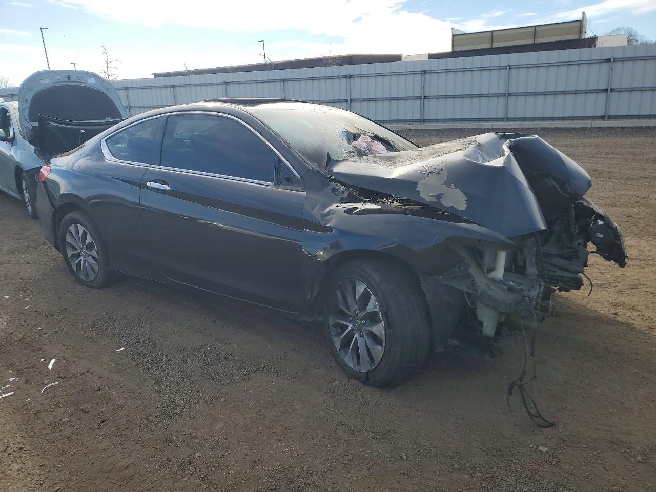 2013 HONDA ACCORD EXL photo 4