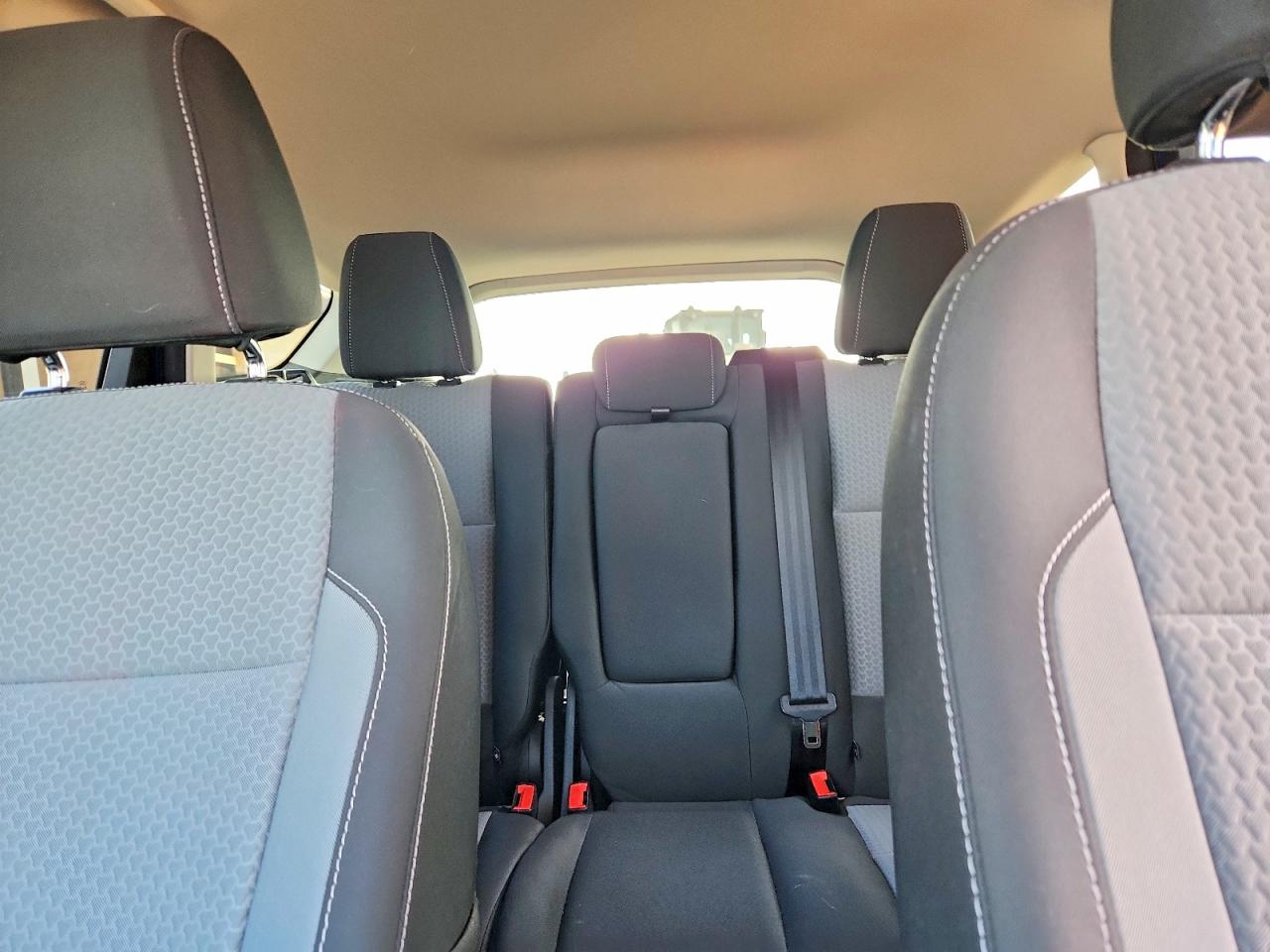 2017 FORD ESCAPE SE photo 10