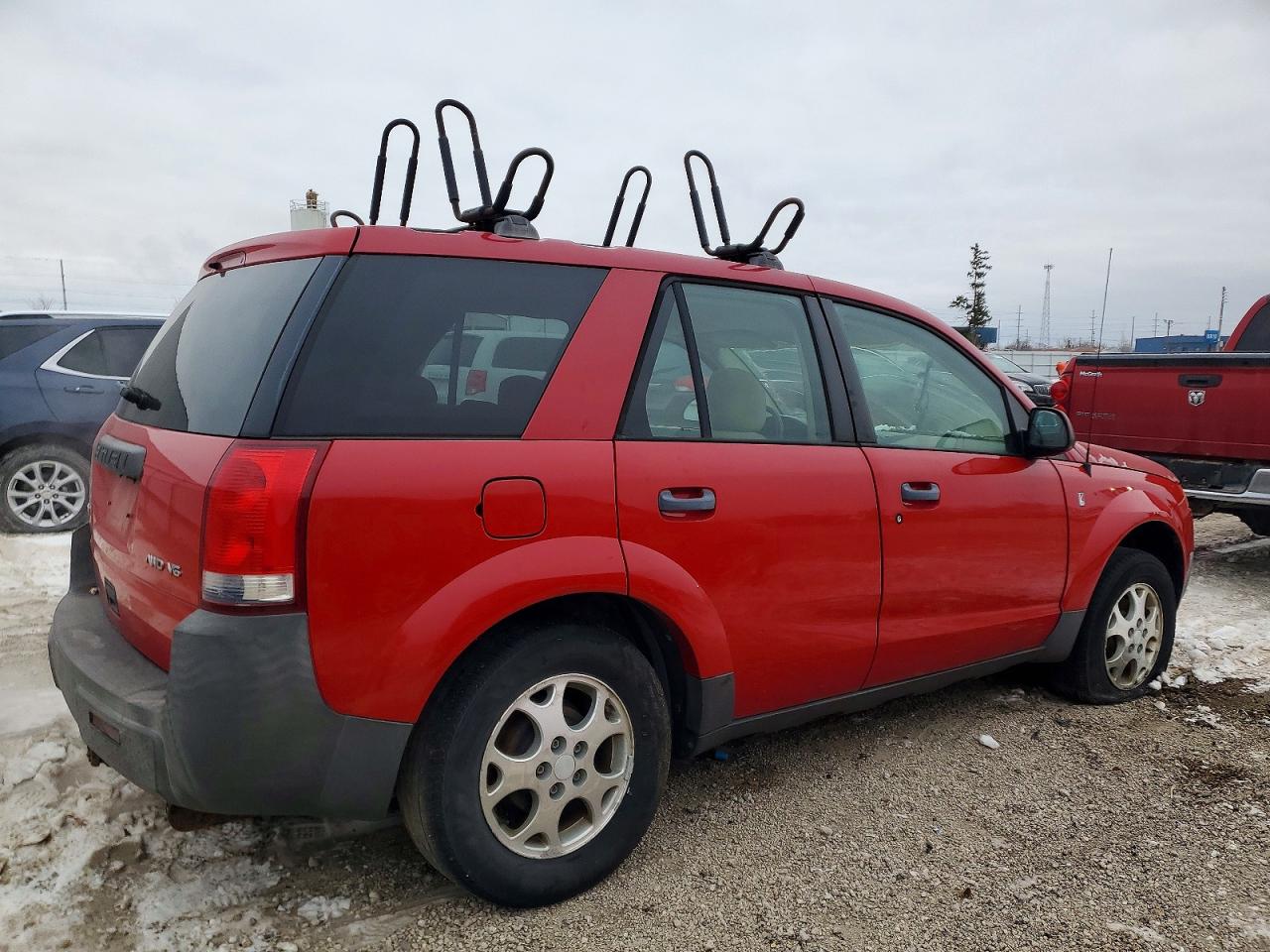 2003 SATURN VUE photo 3