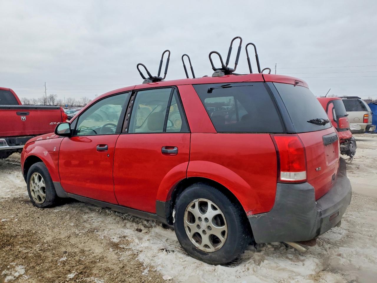 2003 SATURN VUE photo 2