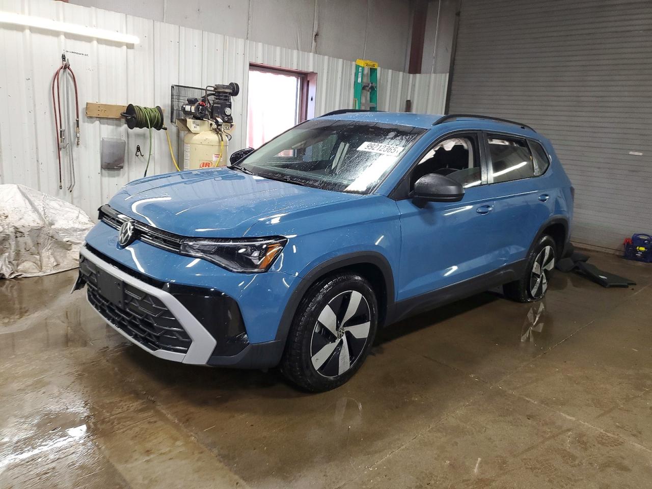 2025 VOLKSWAGEN TAOS