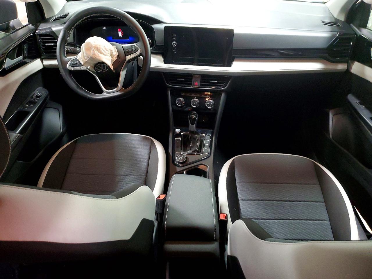 2025 VOLKSWAGEN TAOS S photo 8