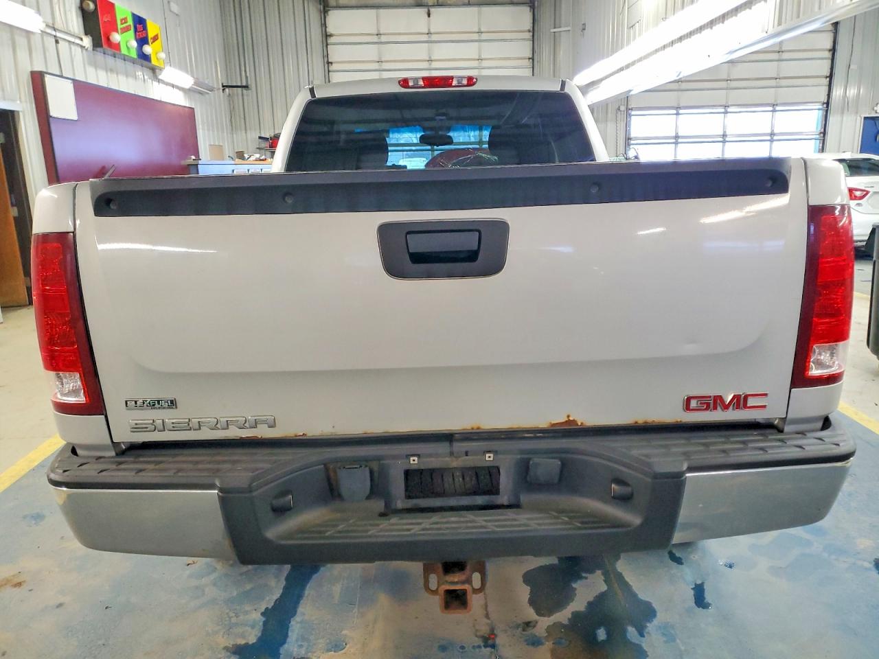 2010 GMC SIERRA K1500 SL photo 6