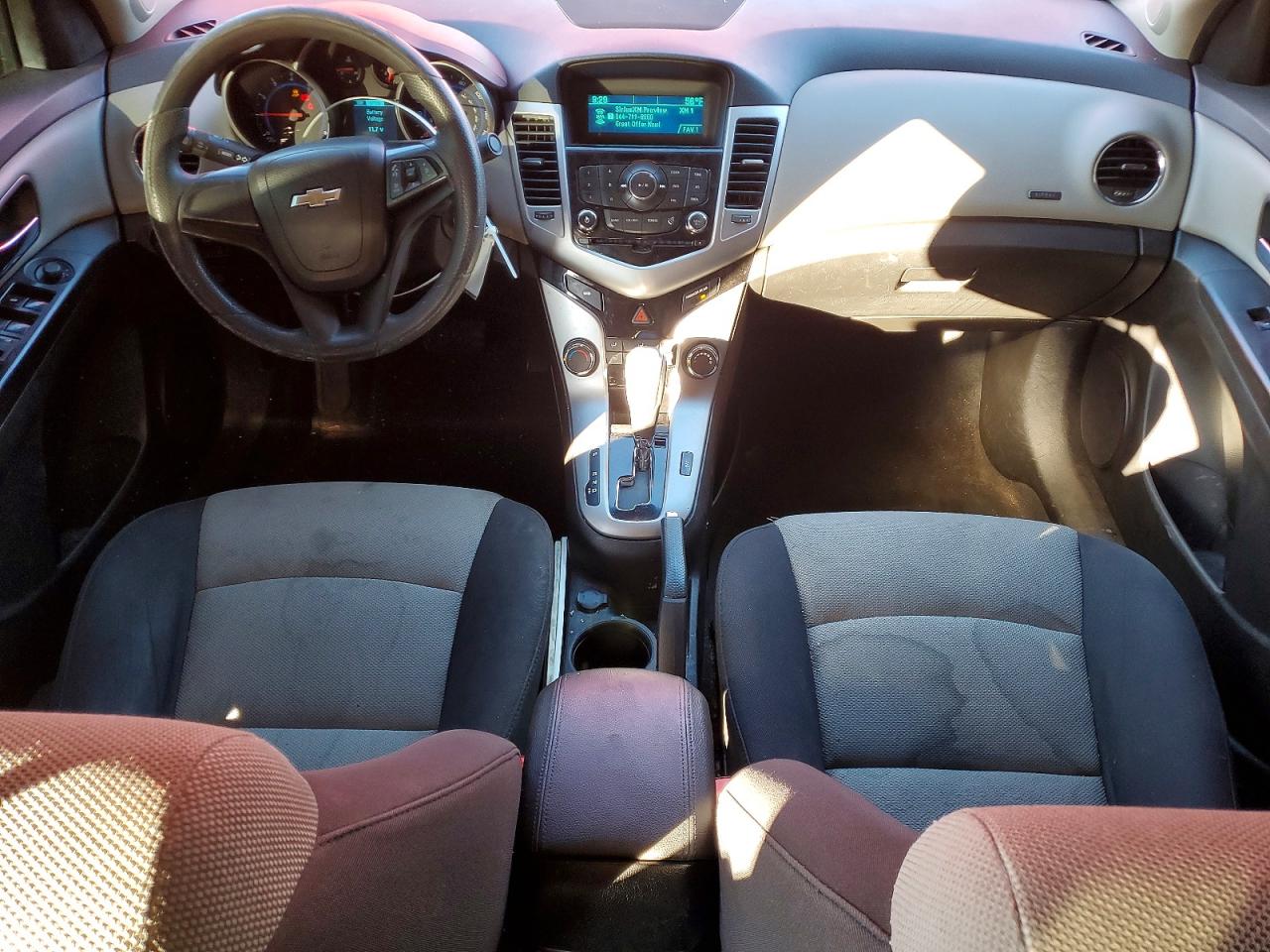 2016 CHEVROLET CRUZE photo 8