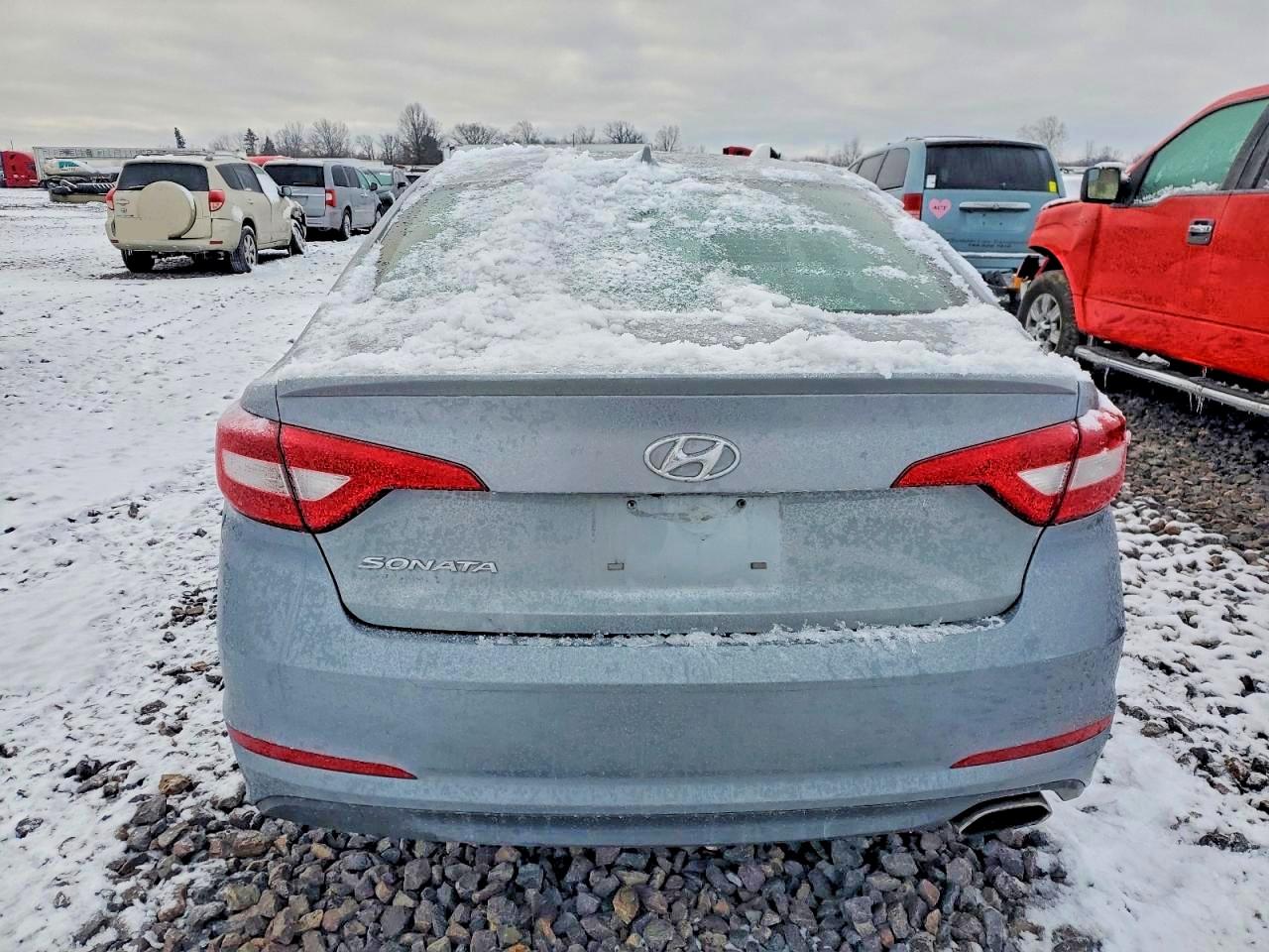 2015 HYUNDAI SONATA SE photo 6