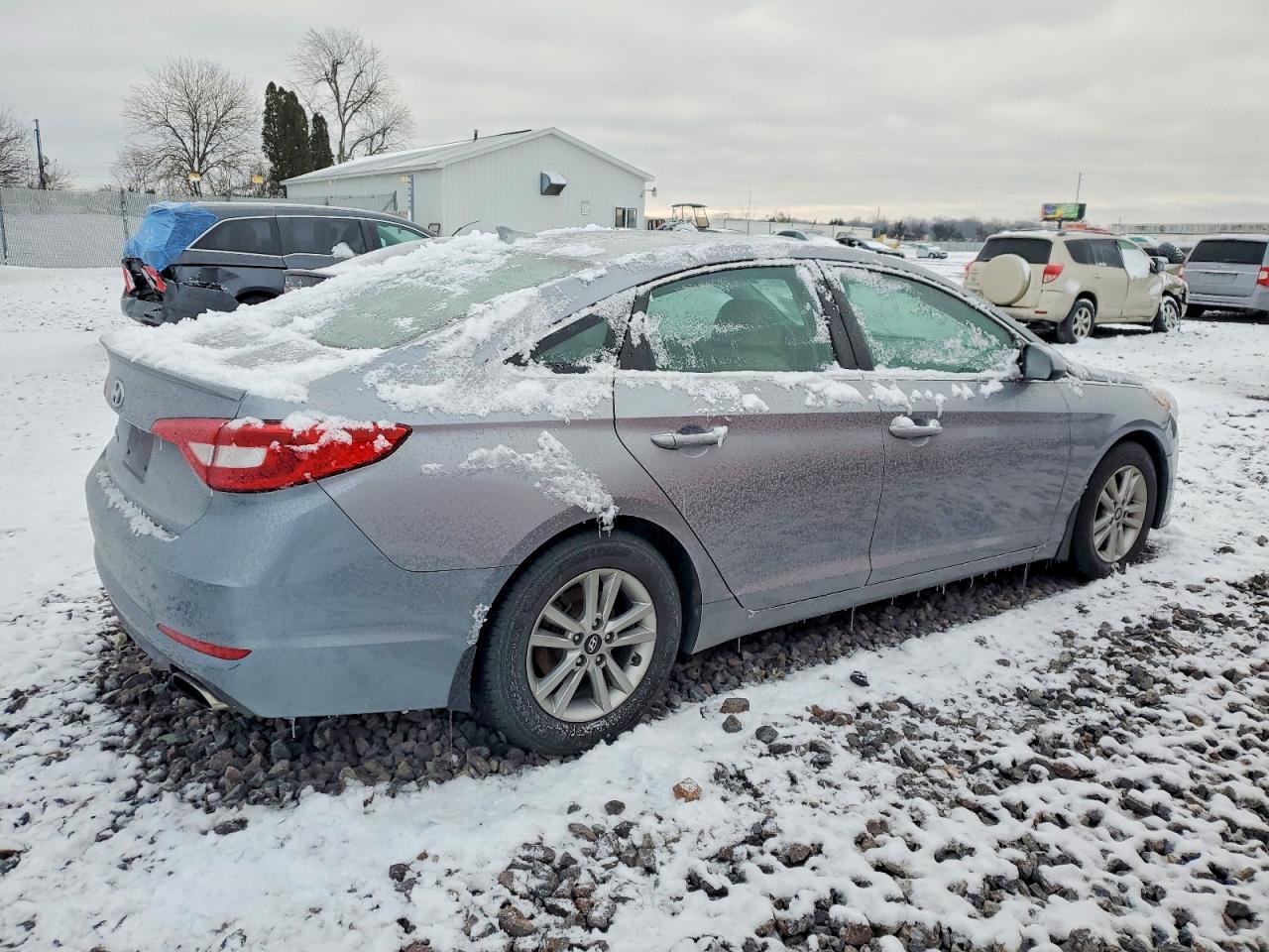2015 HYUNDAI SONATA SE photo 3