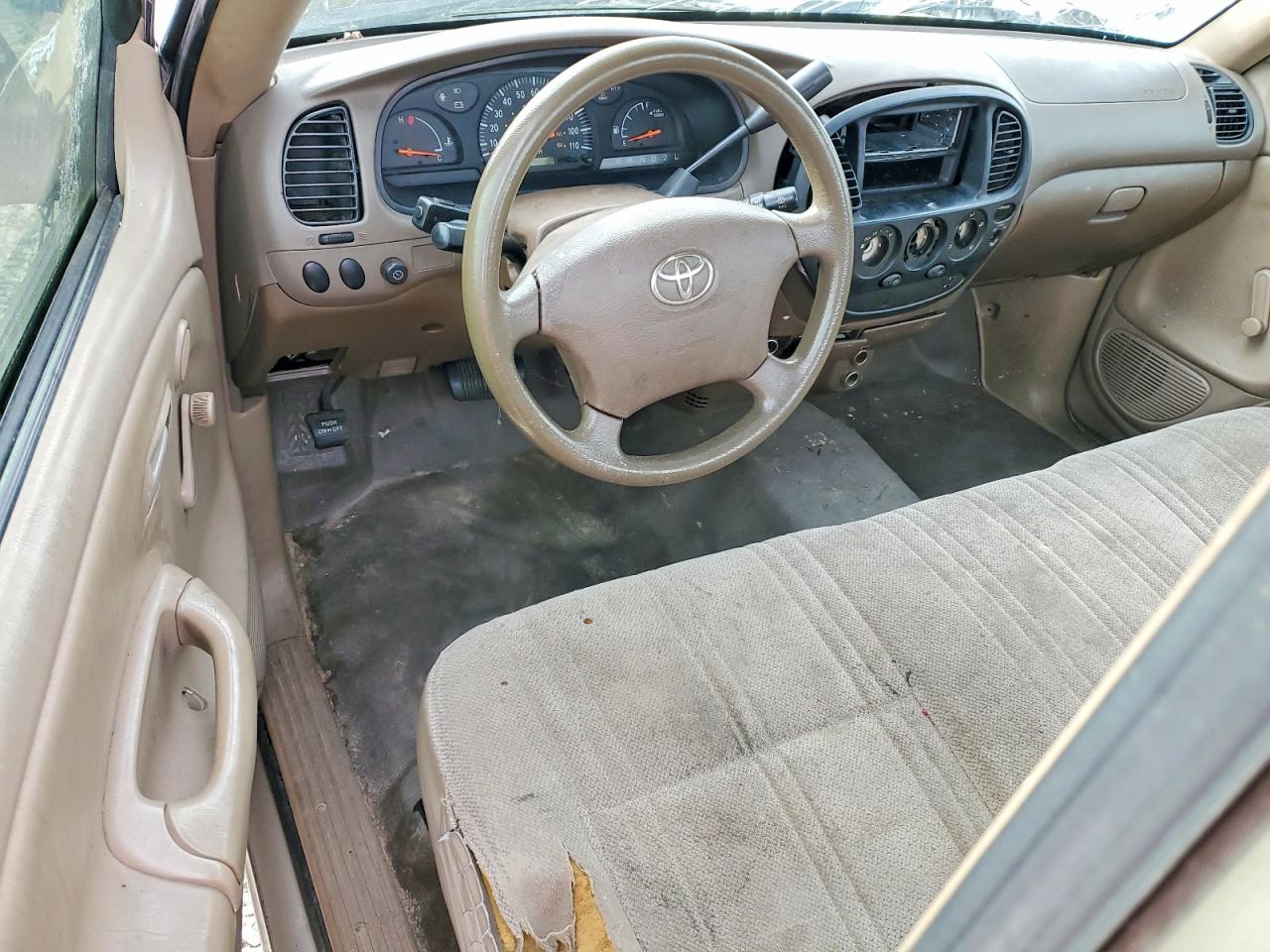 2004 TOYOTA TUNDRA BASE photo 8