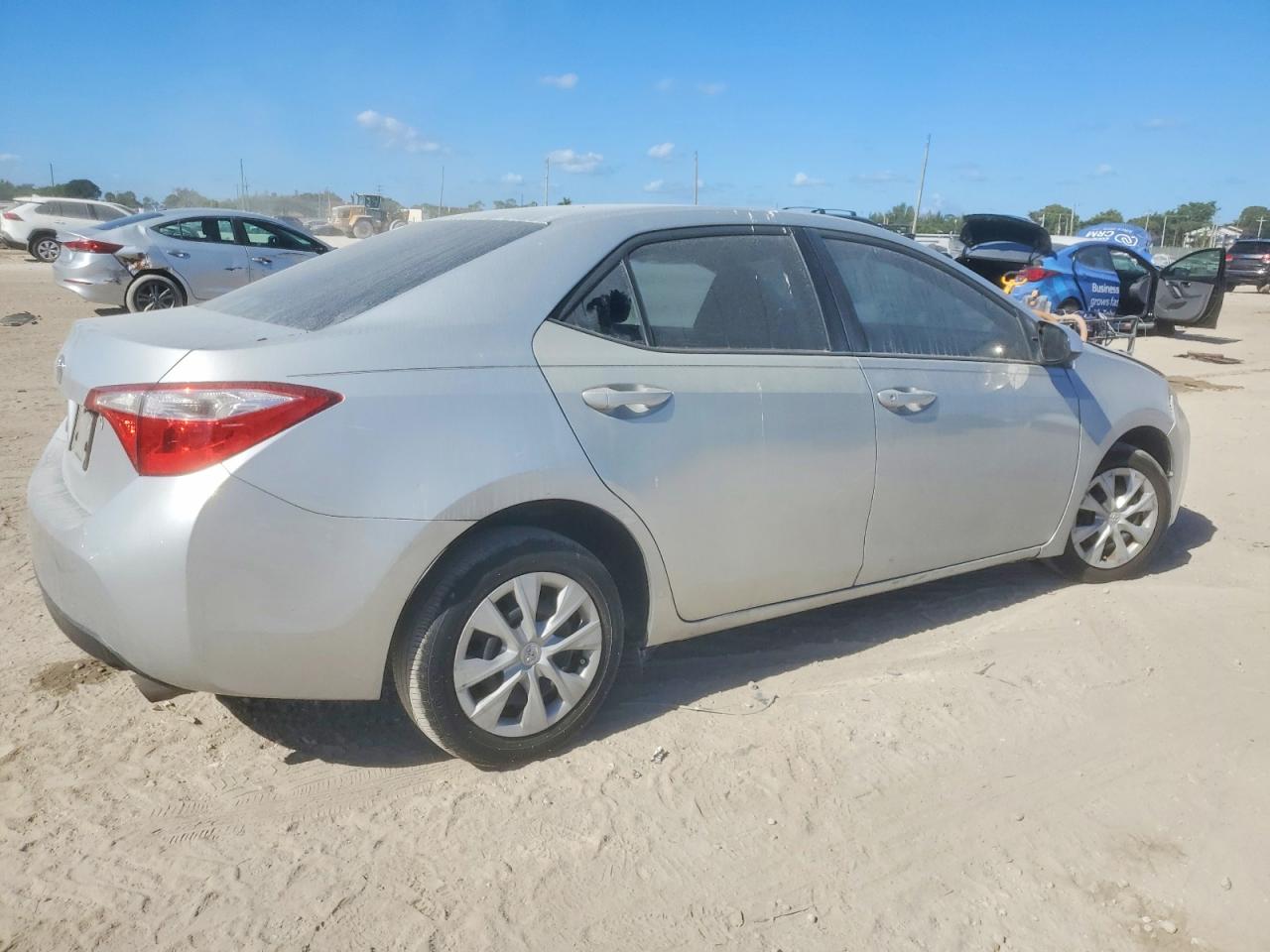 2014 TOYOTA COROLLA L photo 3