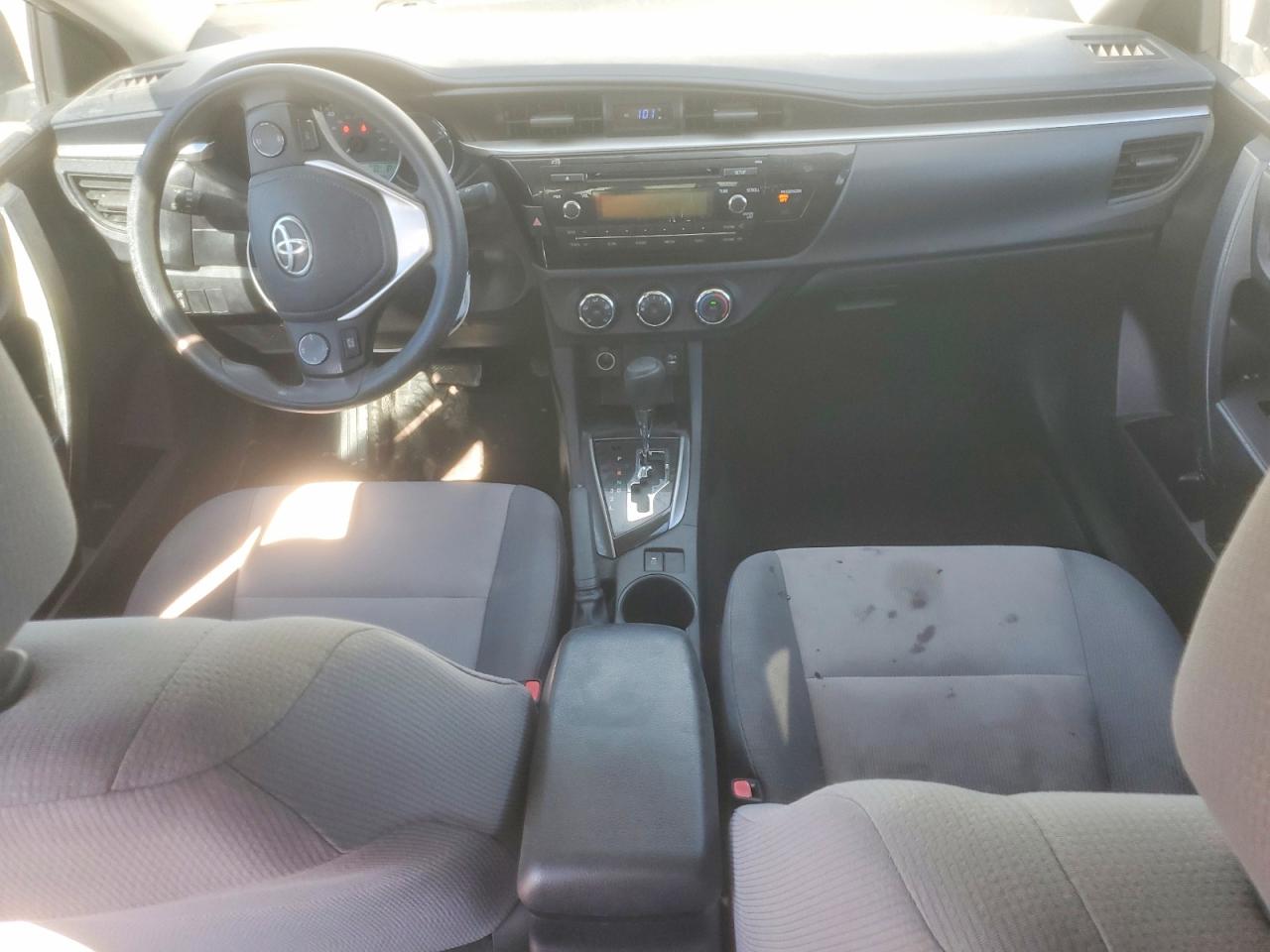 2014 TOYOTA COROLLA L photo 8