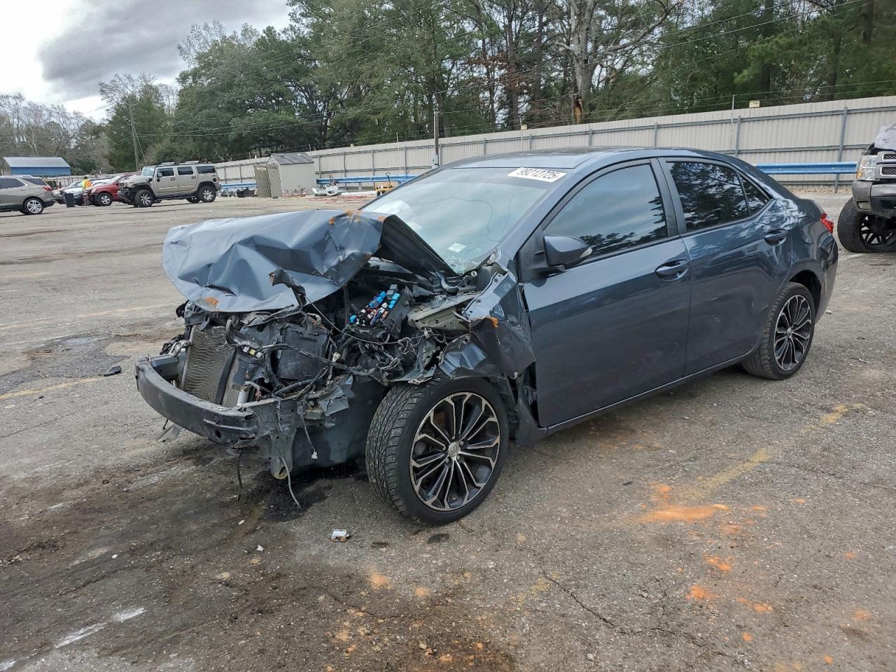 2015 TOYOTA COROLLA