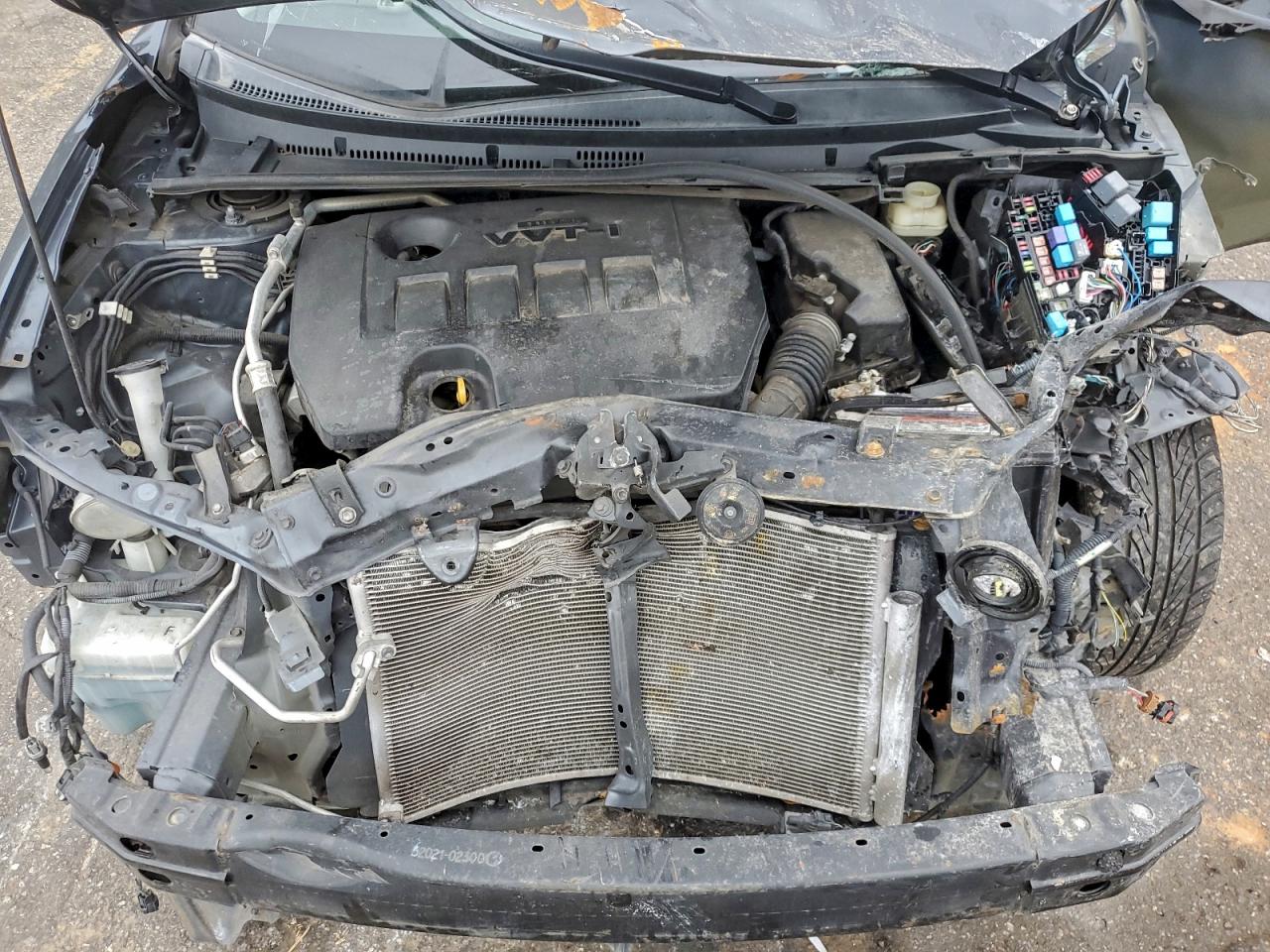 2015 TOYOTA COROLLA L photo 11