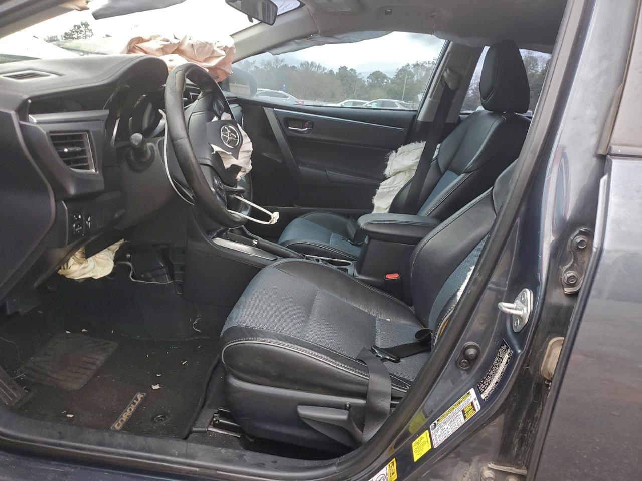 2015 TOYOTA COROLLA L photo 7
