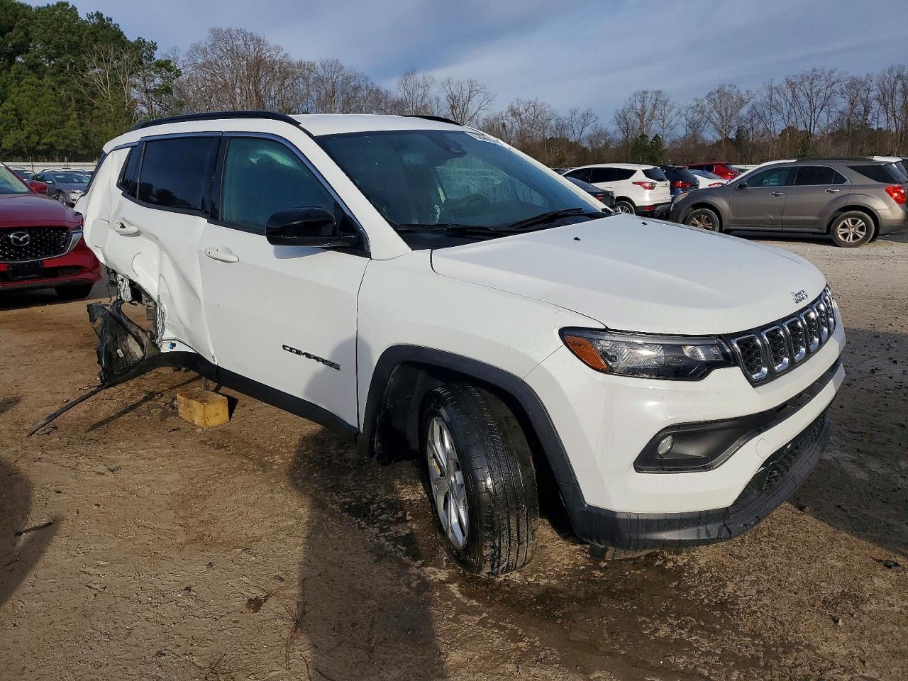 2024 JEEP COMPASS LATITUDE photo 4
