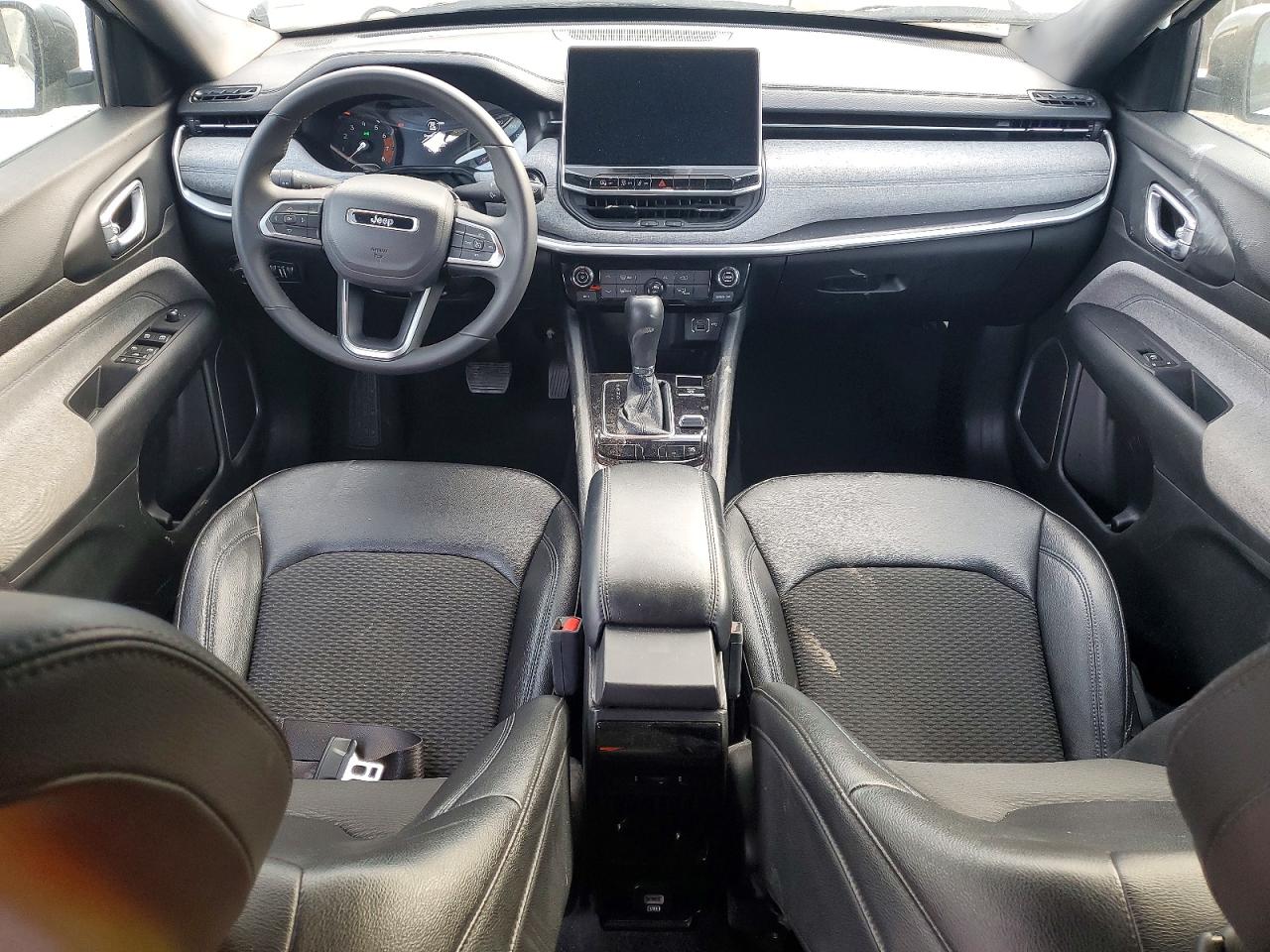 2024 JEEP COMPASS LATITUDE photo 8