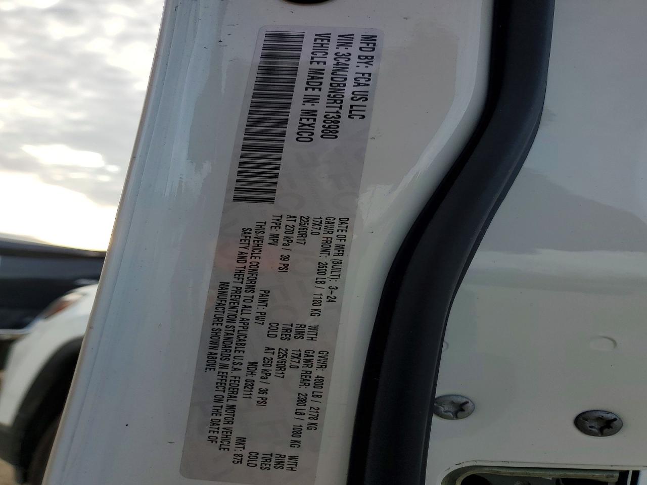 2024 JEEP COMPASS LATITUDE photo 13