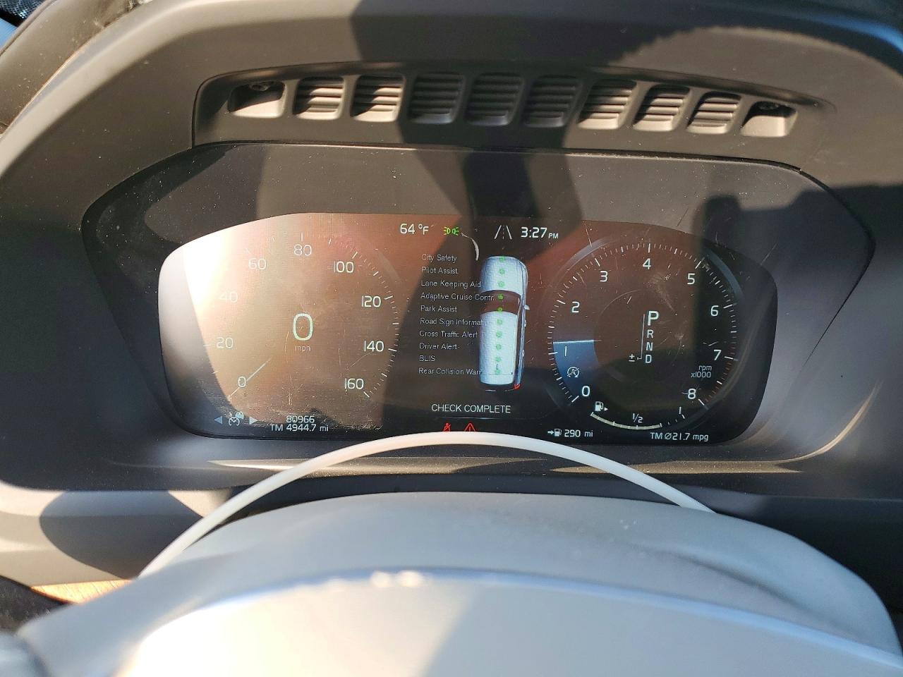2017 VOLVO XC90 T6 photo 9