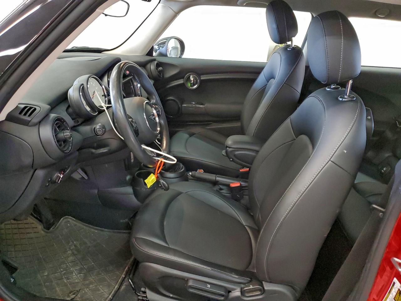 2019 MINI COOPER photo 7