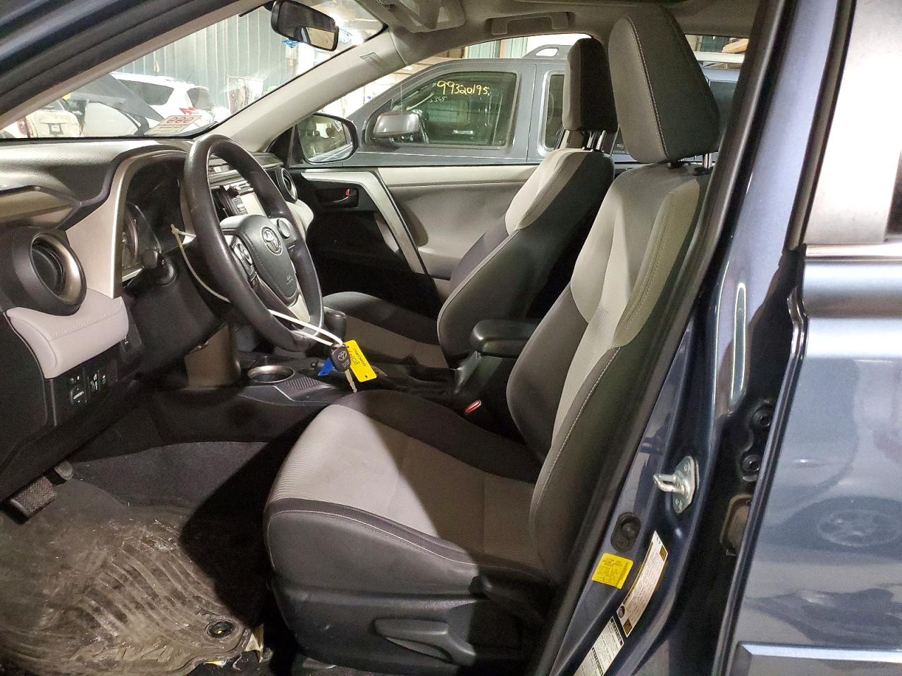 2013 TOYOTA RAV4 XLE photo 7