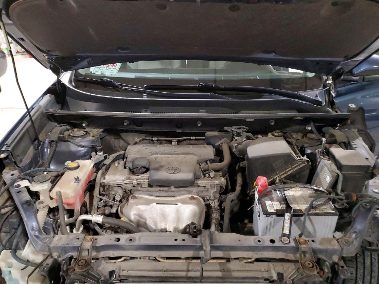 2013 TOYOTA RAV4 XLE photo 12
