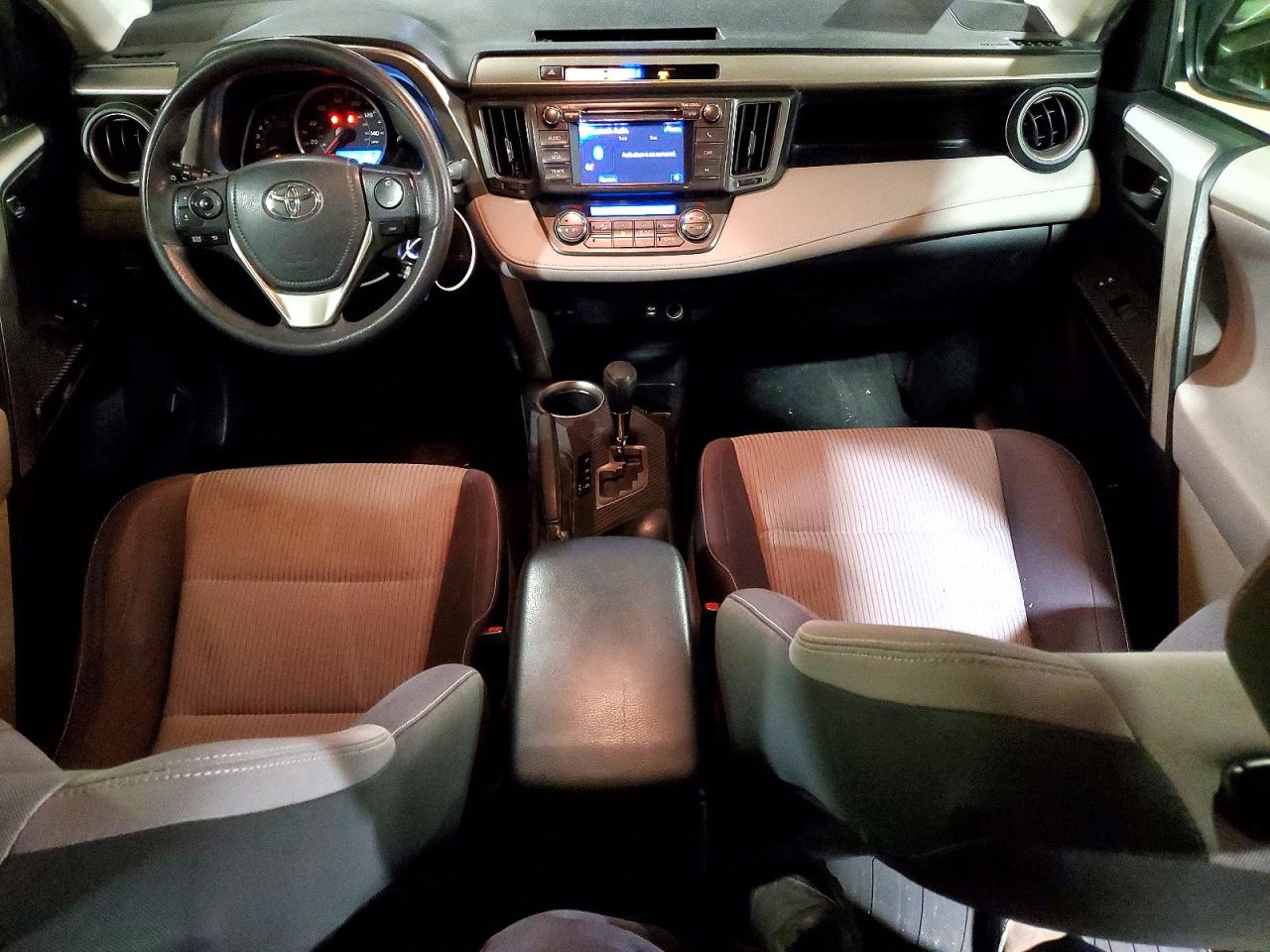 2013 TOYOTA RAV4 XLE photo 8