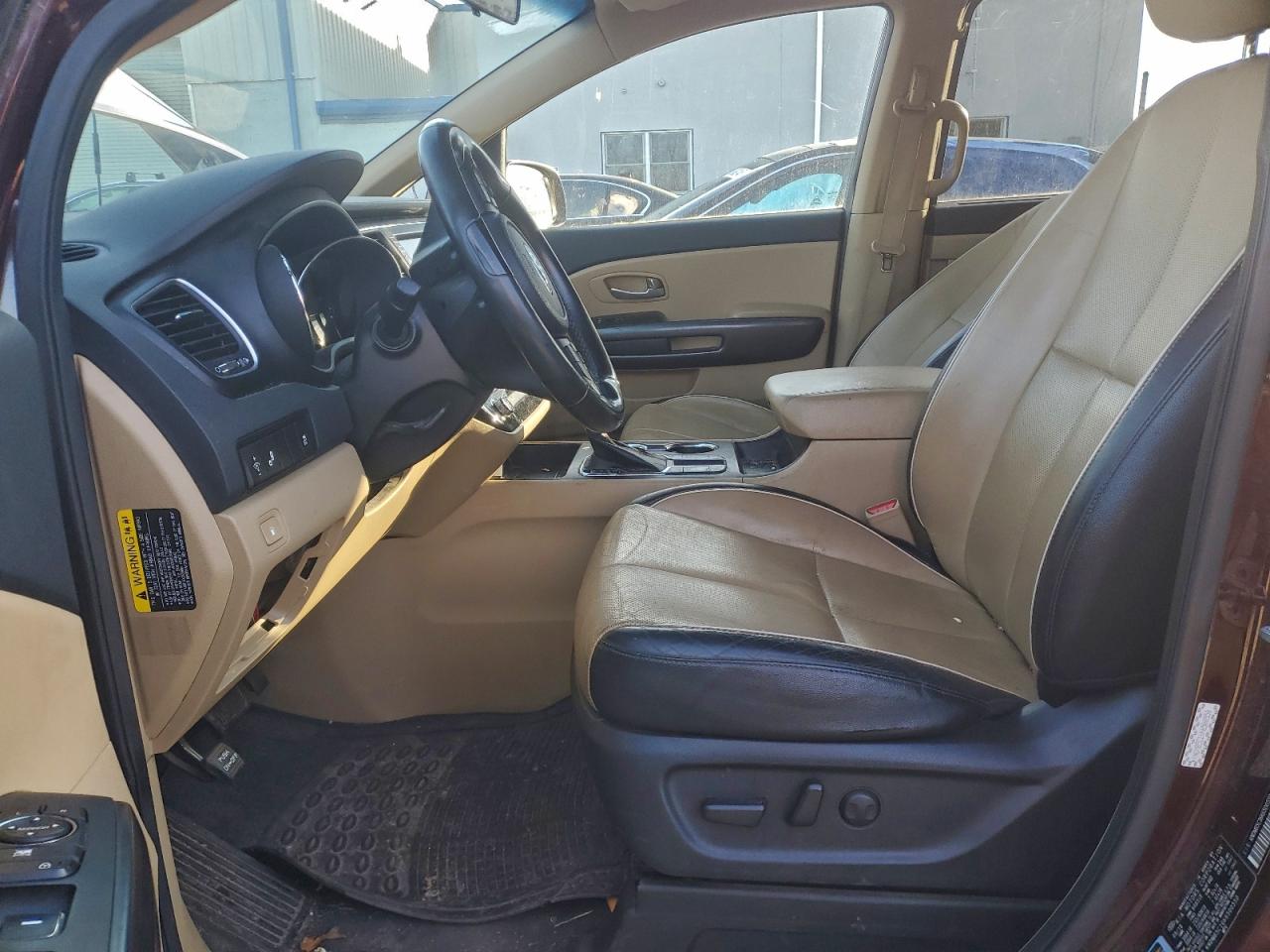 2019 KIA SEDONA LX photo 7
