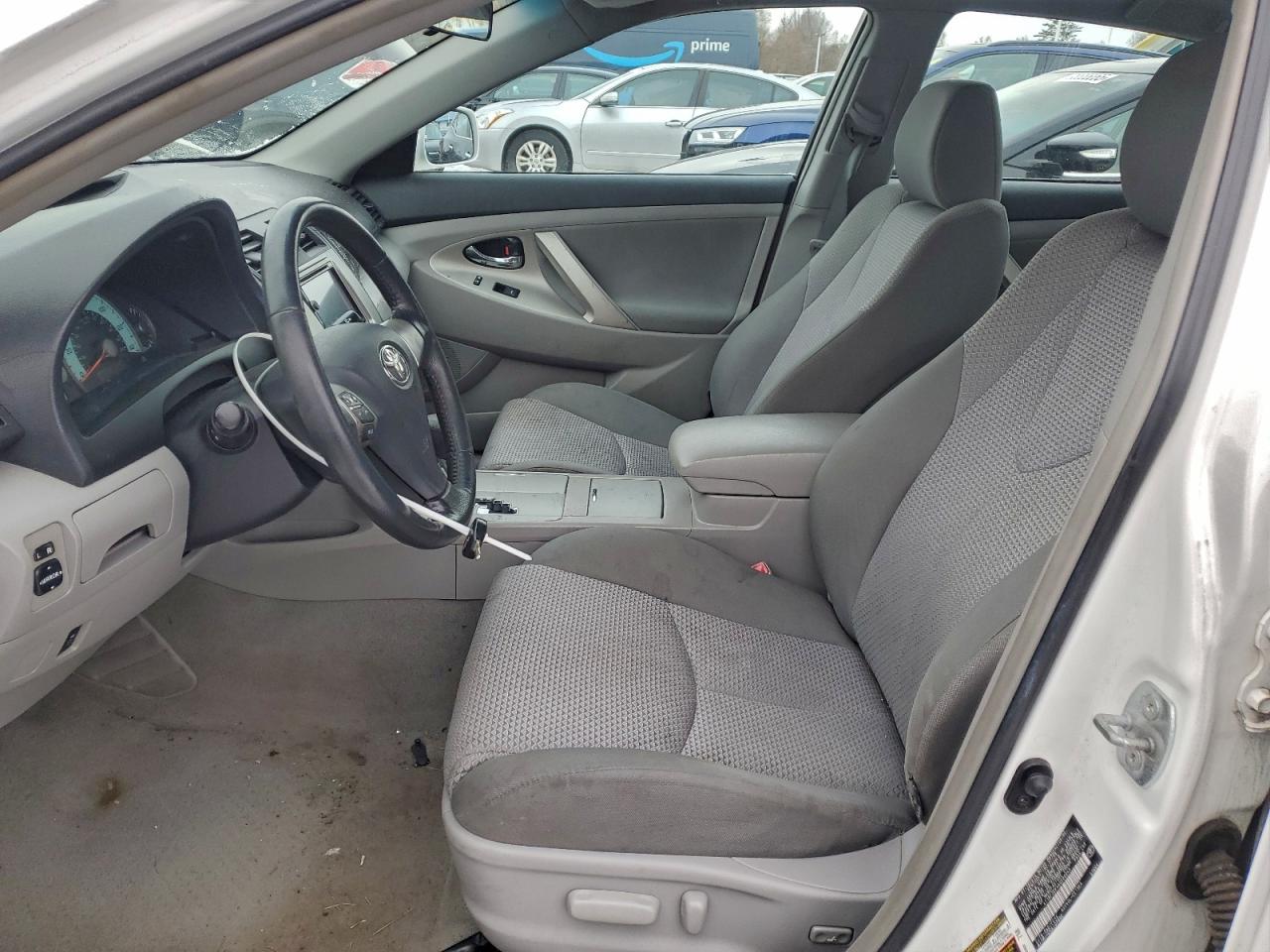 2010 TOYOTA CAMRY BASE photo 7