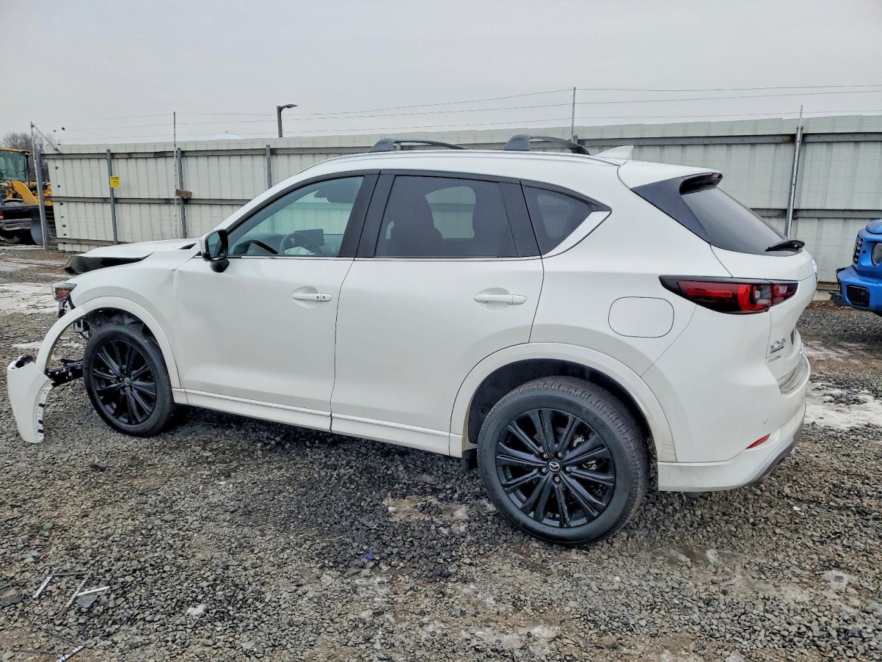 2025 MAZDA CX-5 SIGNATURE photo 3
