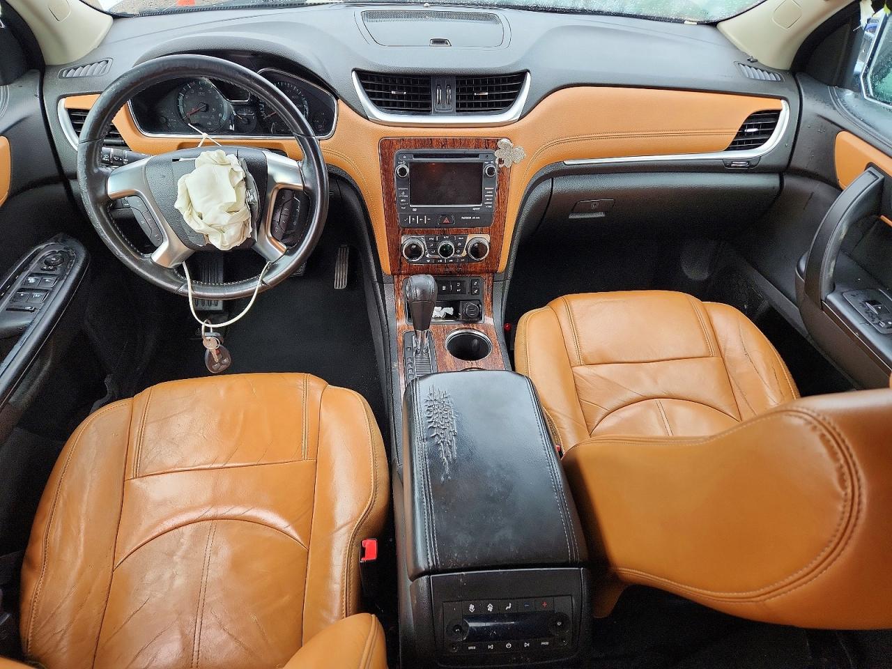 2014 CHEVROLET TRAVERSE LT photo 8