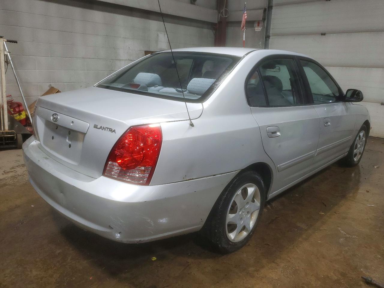 2006 HYUNDAI ELANTRA GLS photo 3