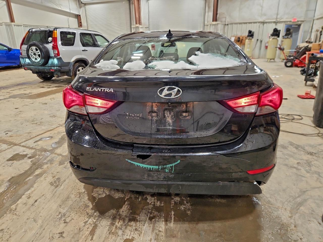 2016 HYUNDAI ELANTRA SE photo 6