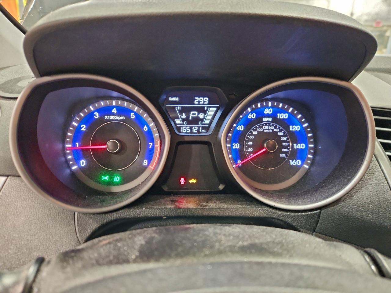 2016 HYUNDAI ELANTRA SE photo 9