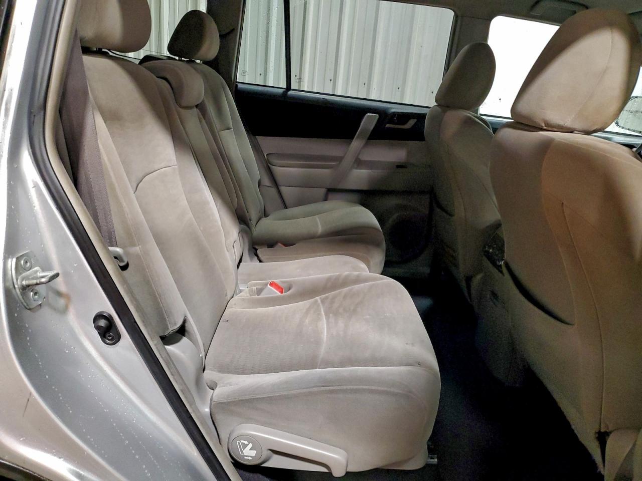 2011 TOYOTA HIGHLANDER BASE photo 11