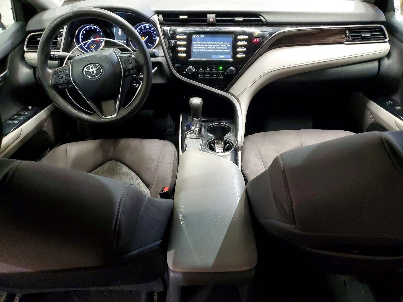 2019 TOYOTA CAMRY L photo 8