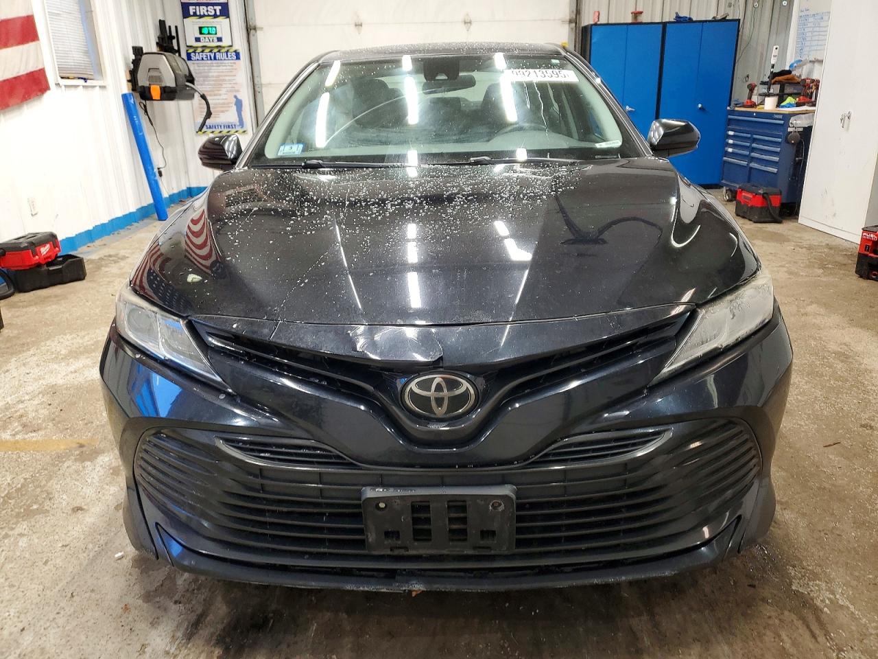 2019 TOYOTA CAMRY L photo 5