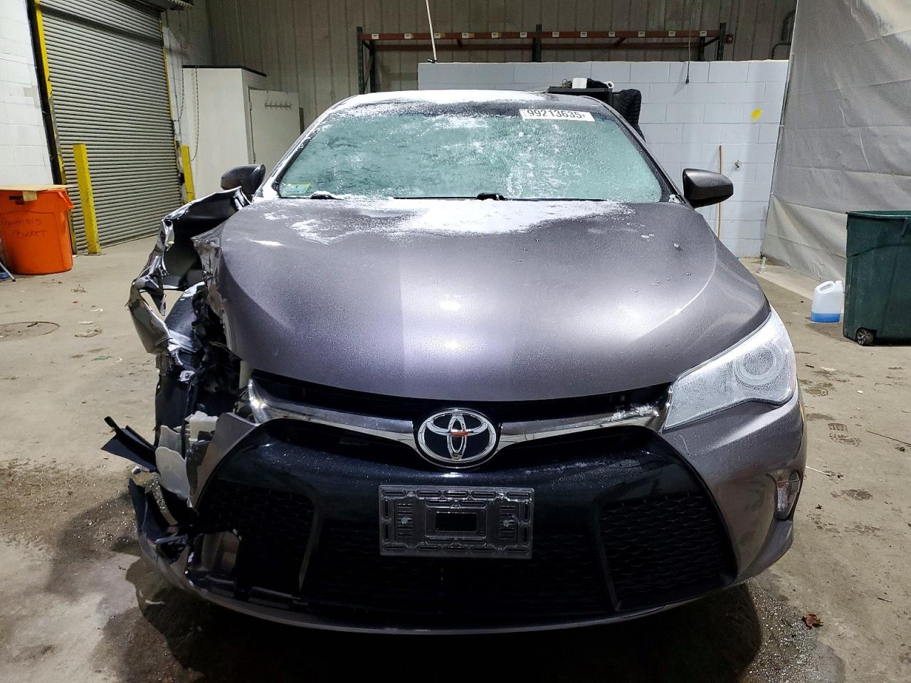 2017 TOYOTA CAMRY LE photo 9