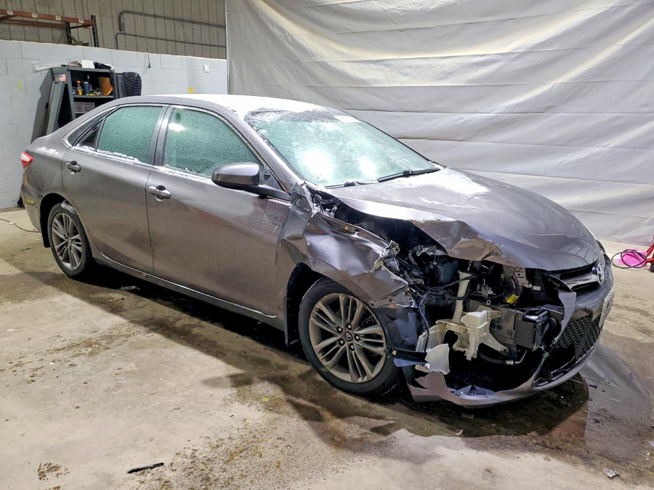 2017 TOYOTA CAMRY LE photo 7
