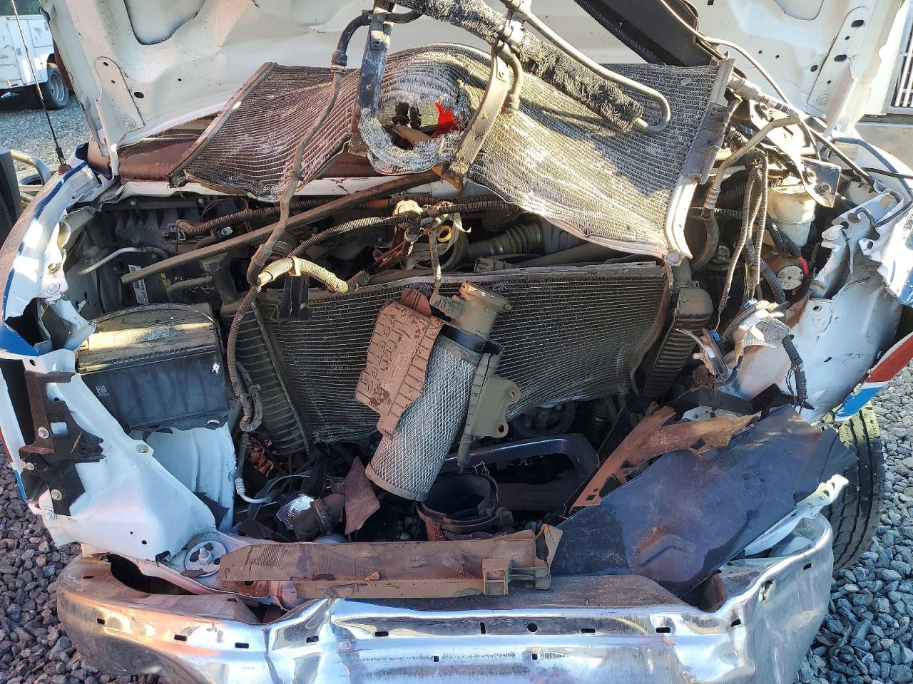 2016 GMC SAVANA BOX TRUCK photo 12