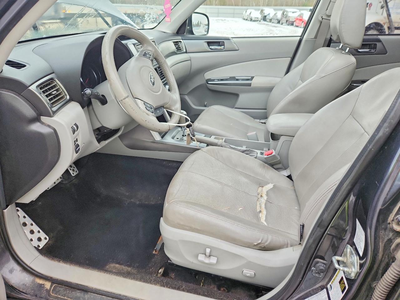 2011 SUBARU FORESTER TOURING photo 7