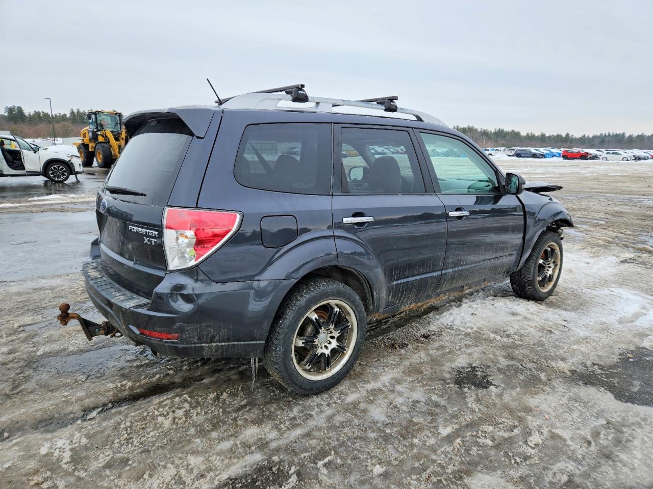 2011 SUBARU FORESTER TOURING photo 3