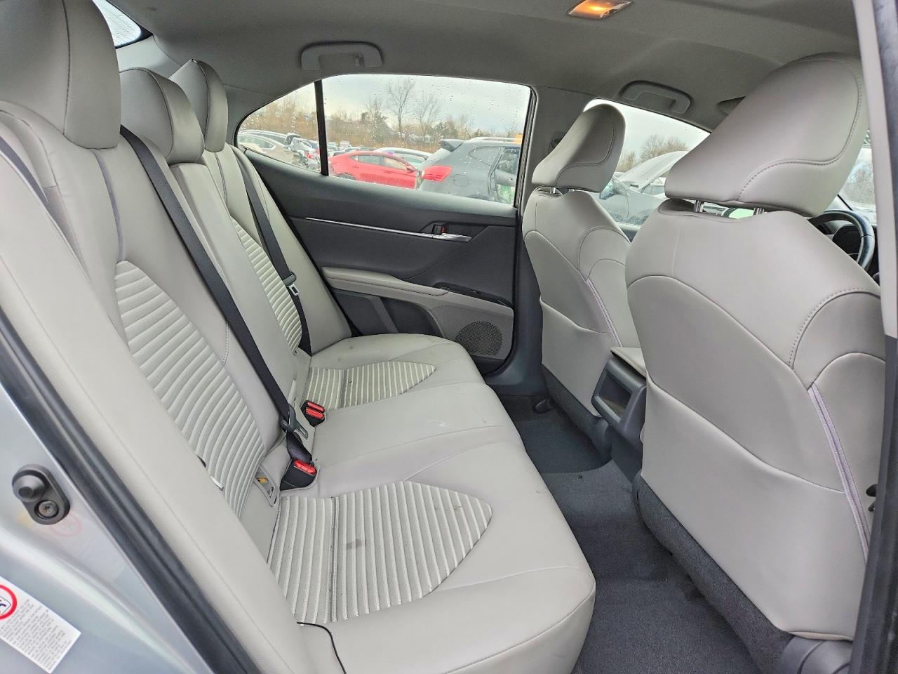 2018 TOYOTA CAMRY L photo 10