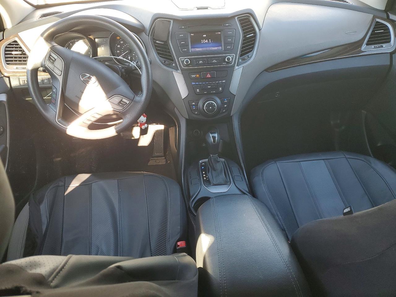 2017 HYUNDAI SANTA FE SPORT photo 8