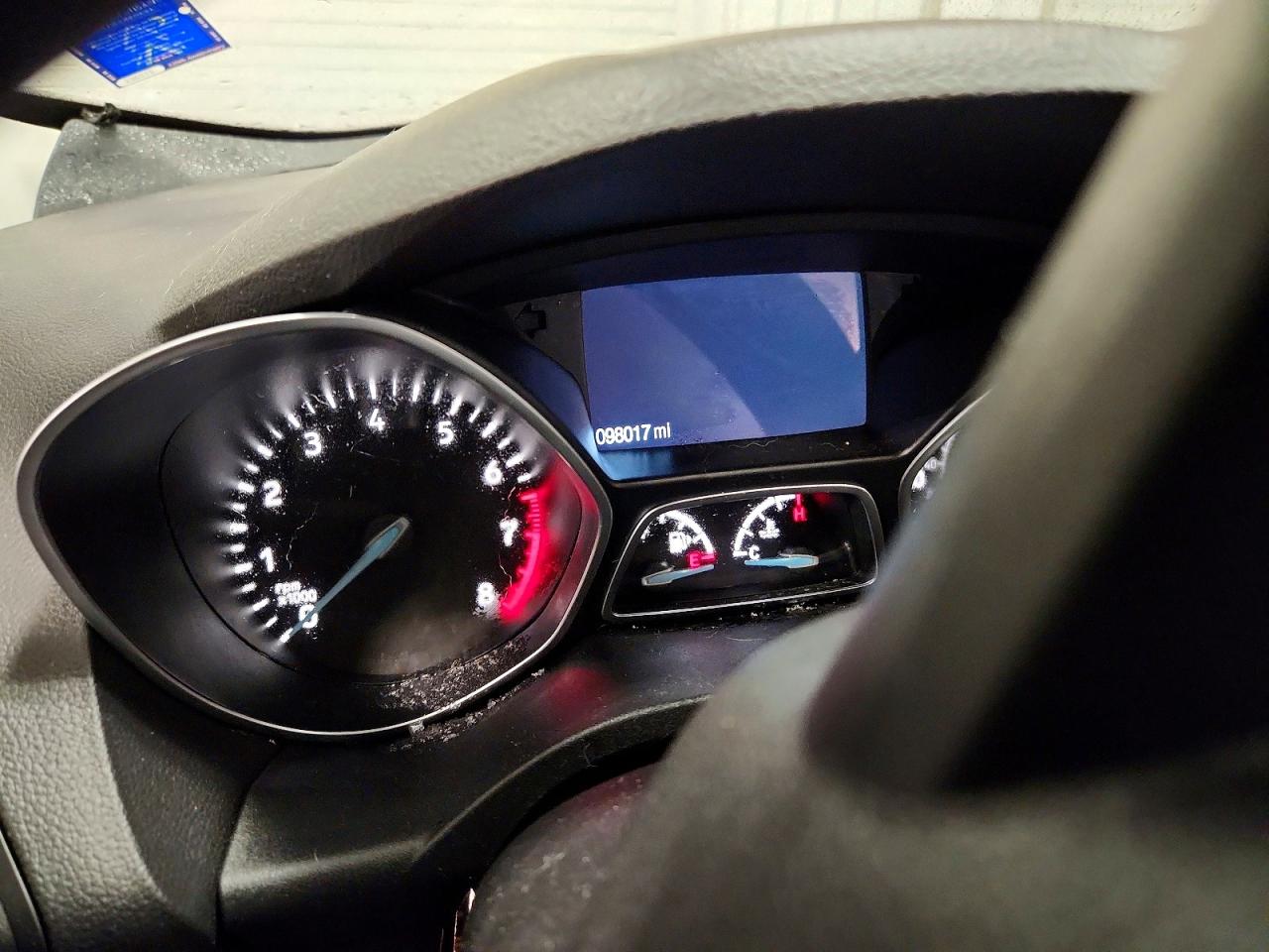2017 FORD ESCAPE SE photo 9