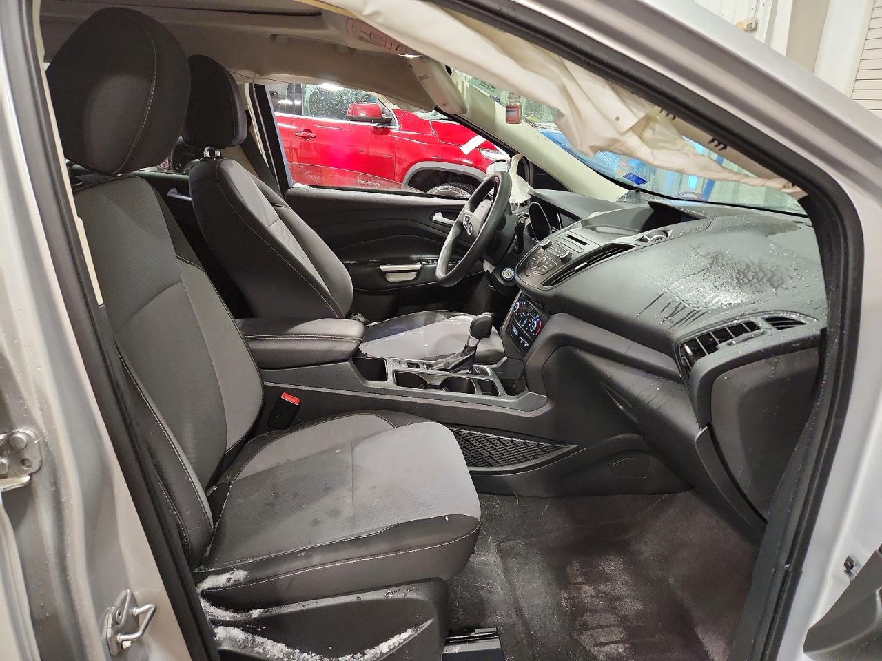 2017 FORD ESCAPE SE photo 7