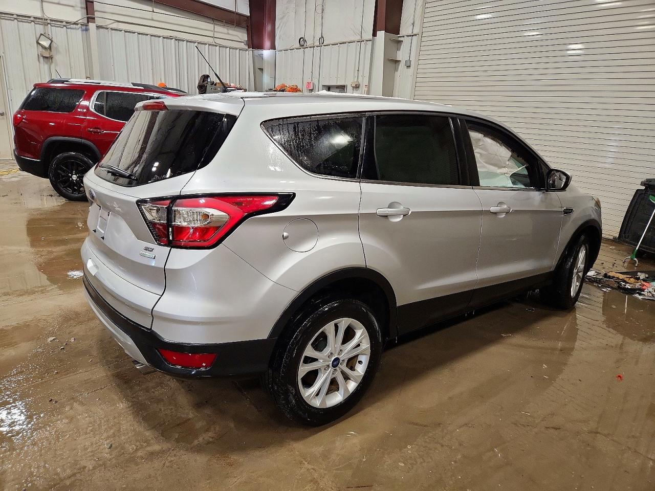 2017 FORD ESCAPE SE photo 3